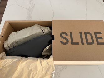 Yeezy Slide Onyx size 10
