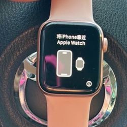 Apple WatchApple Watch Series 4 Barely used