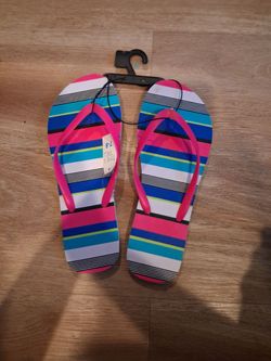 Time and Tru Striped Flip Flops Size 7-8