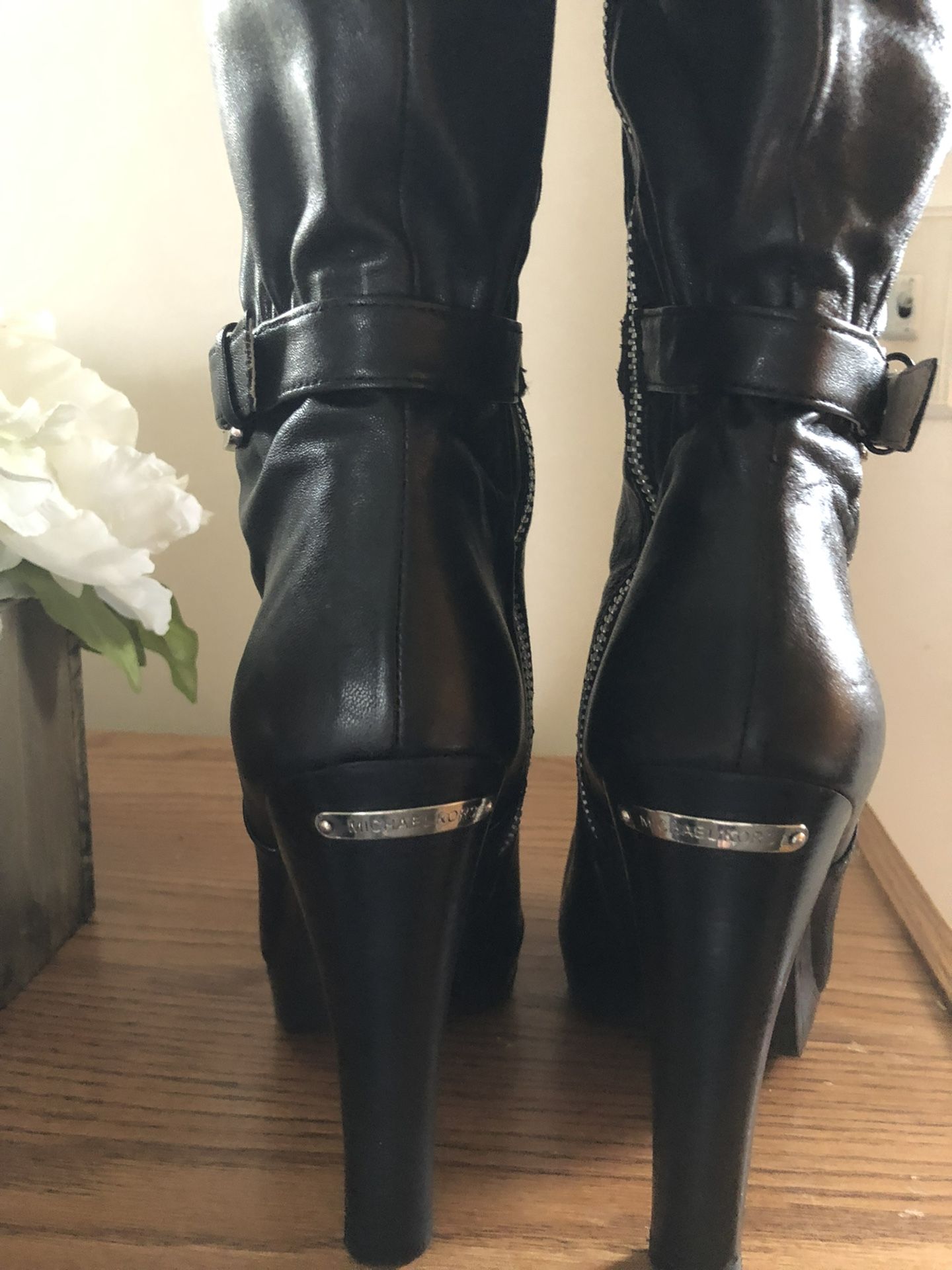 Michael Kors Leather Boots Women's shoes