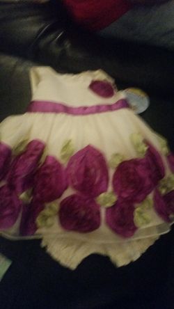 New baby girl clothes all for 30$
