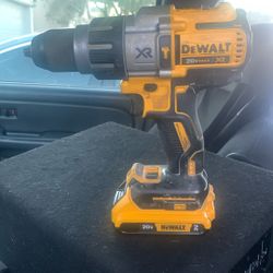 DeWalt 20v Max XR Cordless Brushless Hammer Drill 
