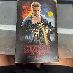 Strangers Things Season 1 Blu Ray DVD Set VHS New 