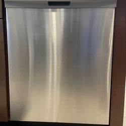 Frigidaire 24inch Built-In Dishwasher 