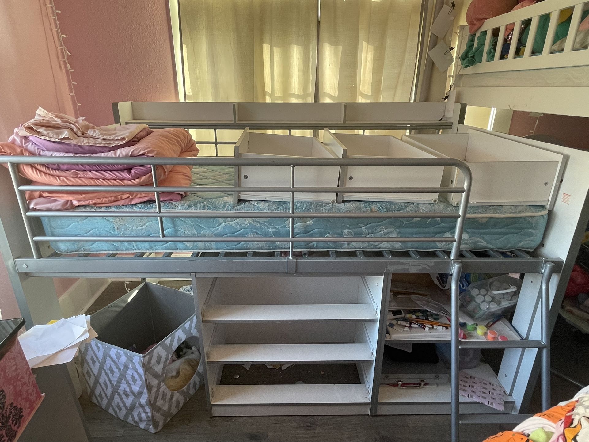 Kids bed