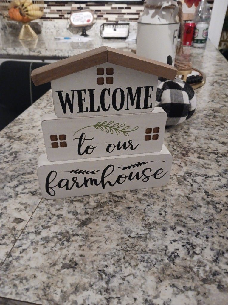 Farmhouse Sign