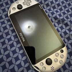 Modded Silver Ps Vita 2000 256 GB