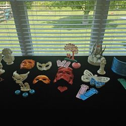 $15.00 - Assorted 3D Printed Accents - Look At Pictures! Mother's Day Gifts/Nativity Scene/Adult Masks/Decorative Accents & Much More!  BUNDLE PRICE!!