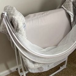 Foldable Crib 