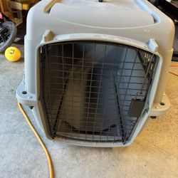 Dog Plastic Kennel 