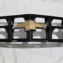 2010-2013 Chevrolet Camaro Grill Black With Emblem OEM