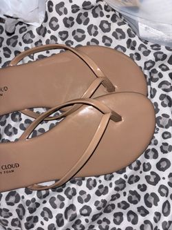 Project cloud sandals
