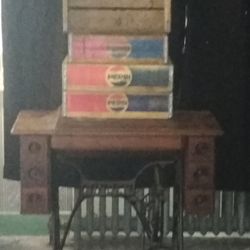 WOOD PEPSI BOTTLE CRATES