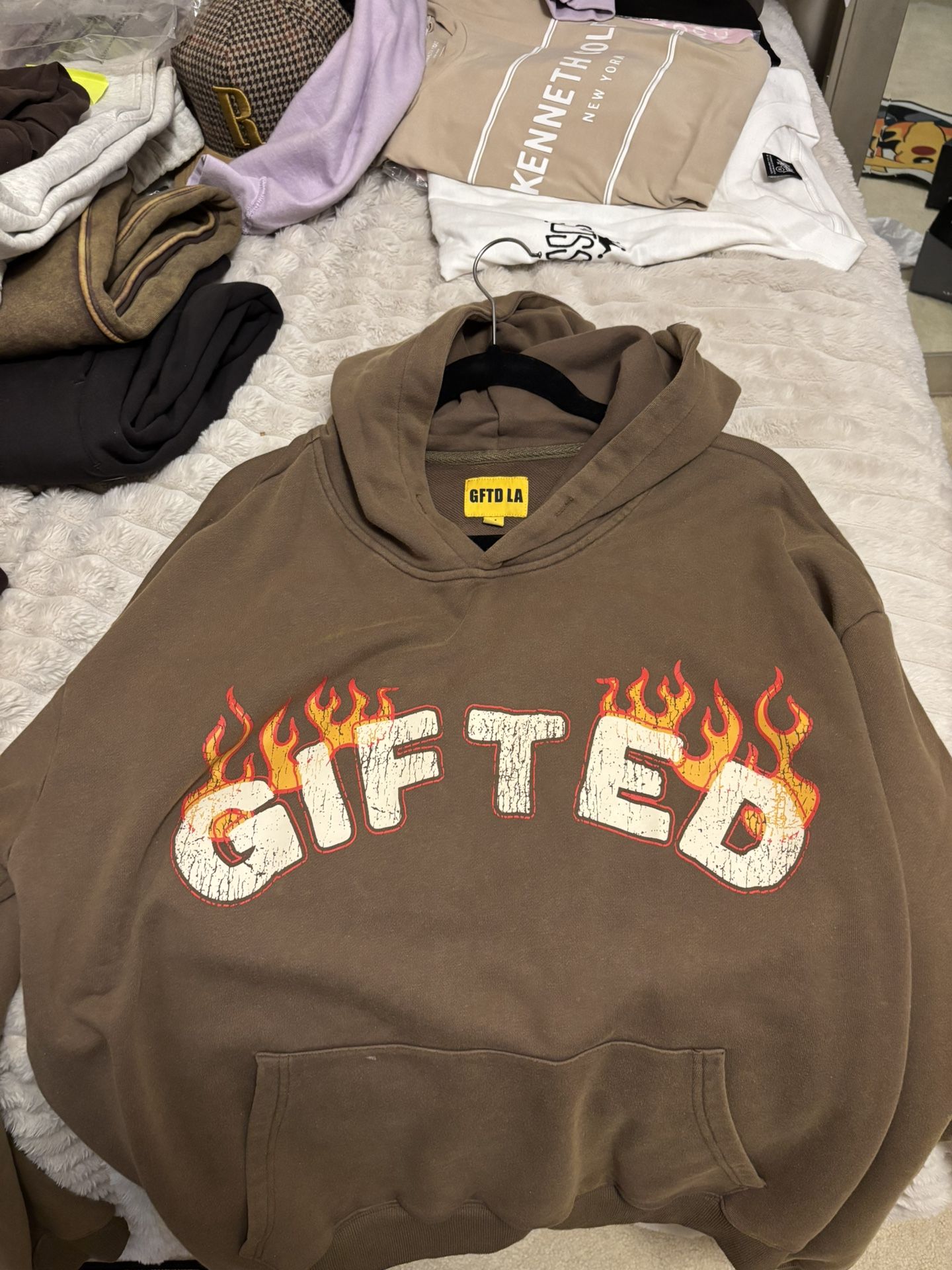 Gifted La Large 