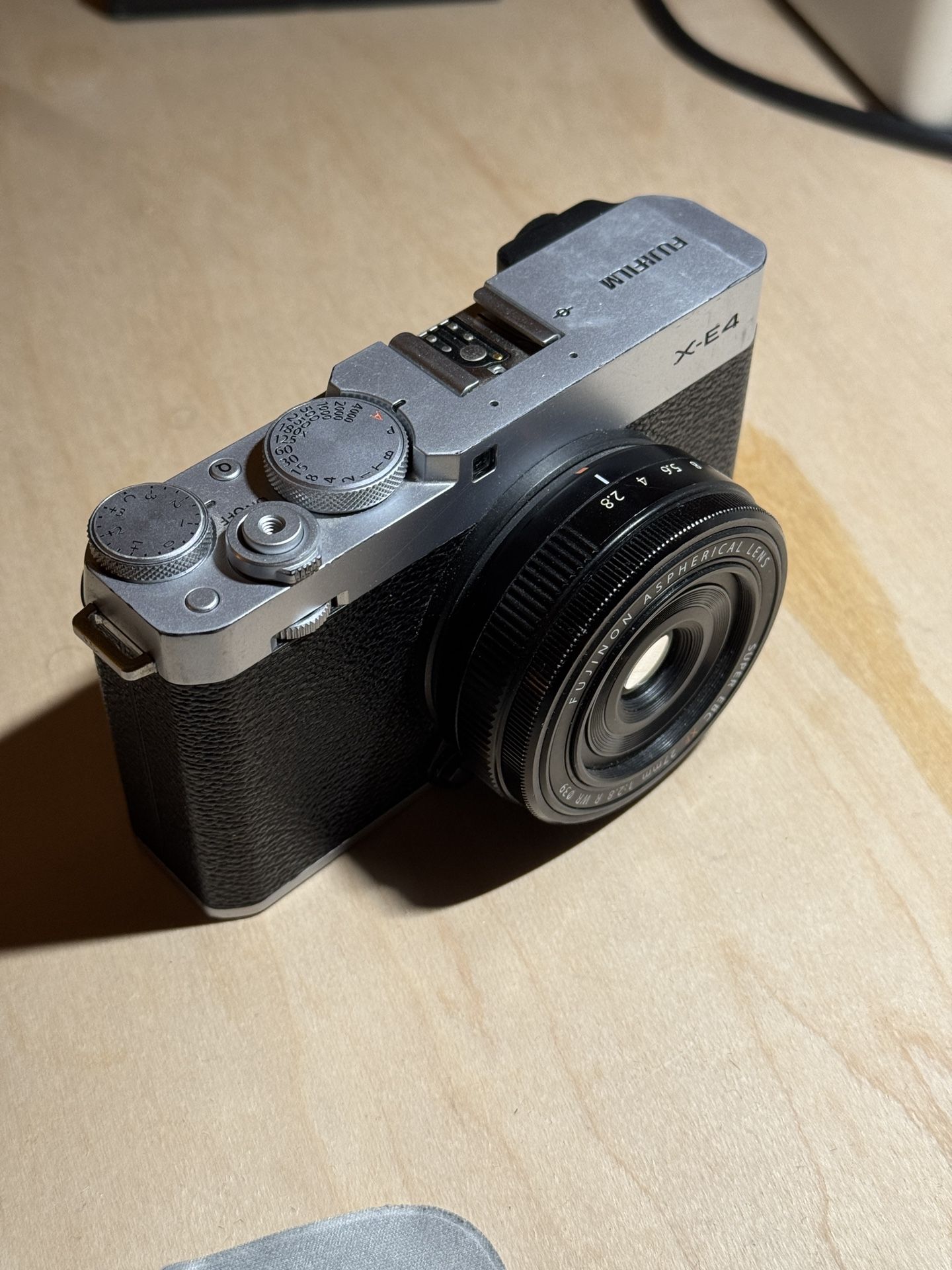 Fuji X-e4 Silver