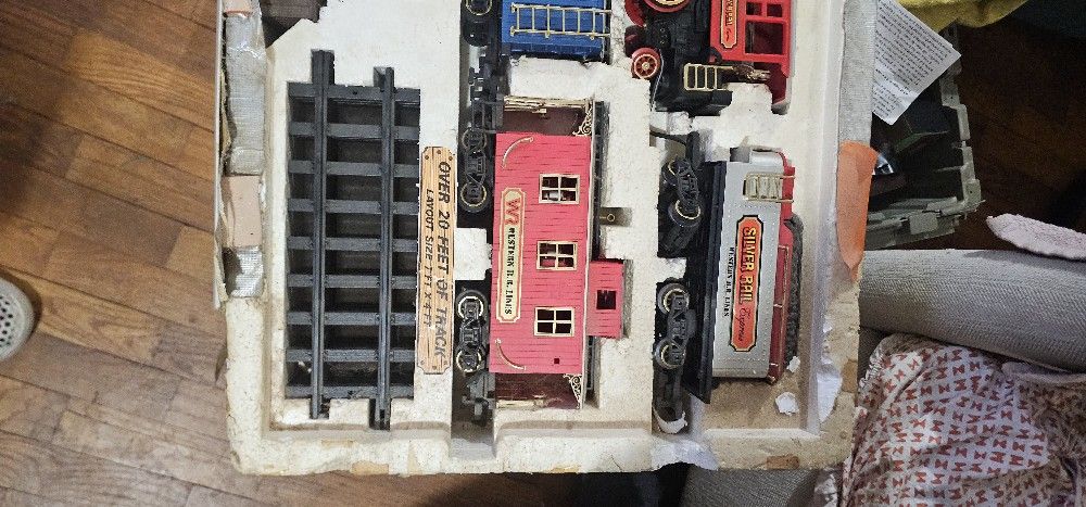 Western RR Lanes Train Railroad With Tracks