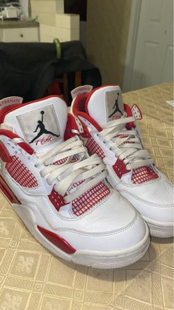 Jordan Retro 4s (9 MENS)
