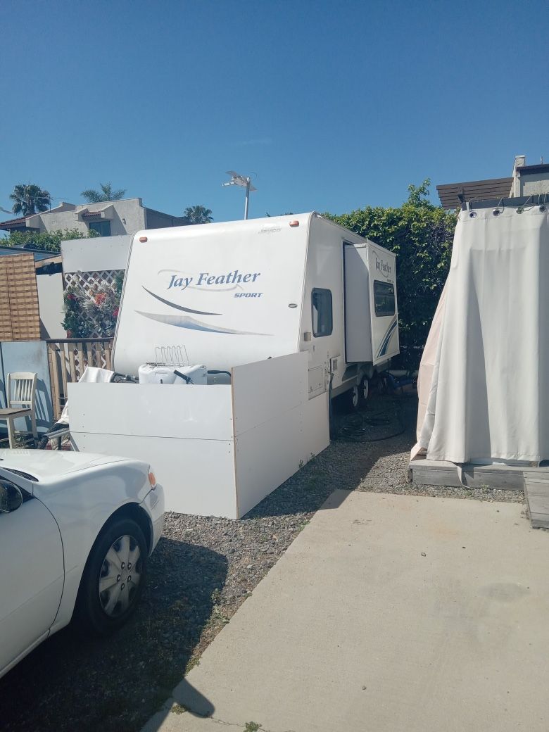 Jay Feather RV