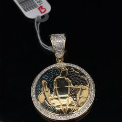 10KT Yellow Gold Diamond World Pendant 5.90g .60CTW 182248/17