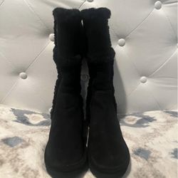 Michael Kors Cold Weather Women Boots Size 6 In Women’s.
