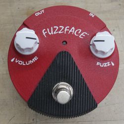 Dunlop Fuzz Face Guitar Pedal Red Tested & Working used mint. used. tested. in a good working order. 