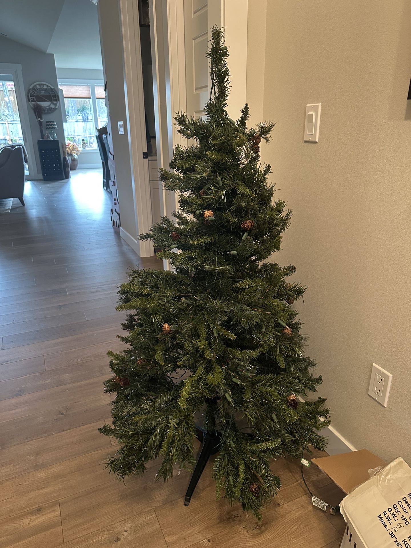 Christmas Tree (4.5 Foot)