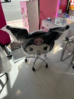 Kuromi vanity chair