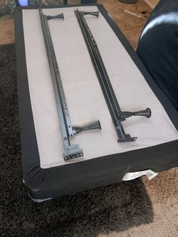 Boxspring & Metal Frame (Twin Size)