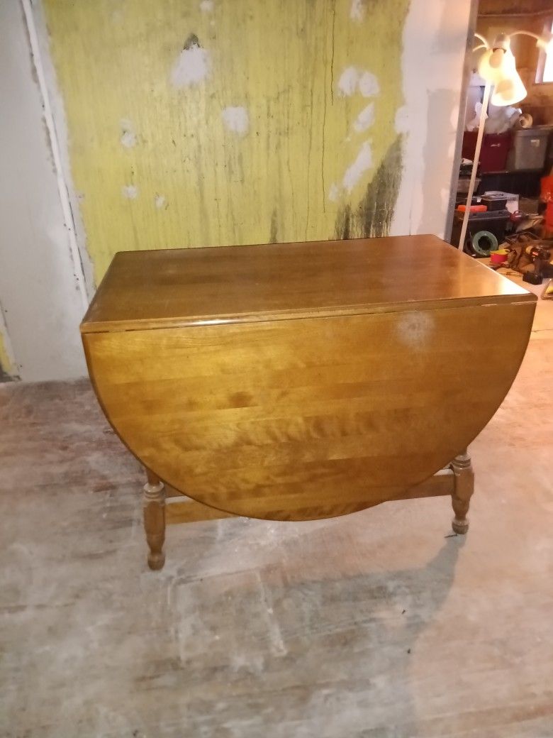 Dinning Table