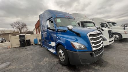 Semi Truck. Freightliner Cascadia. DryVan Trailer. Best pay 💰 