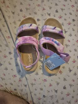 New With Tag Girls Size 13 Sandals