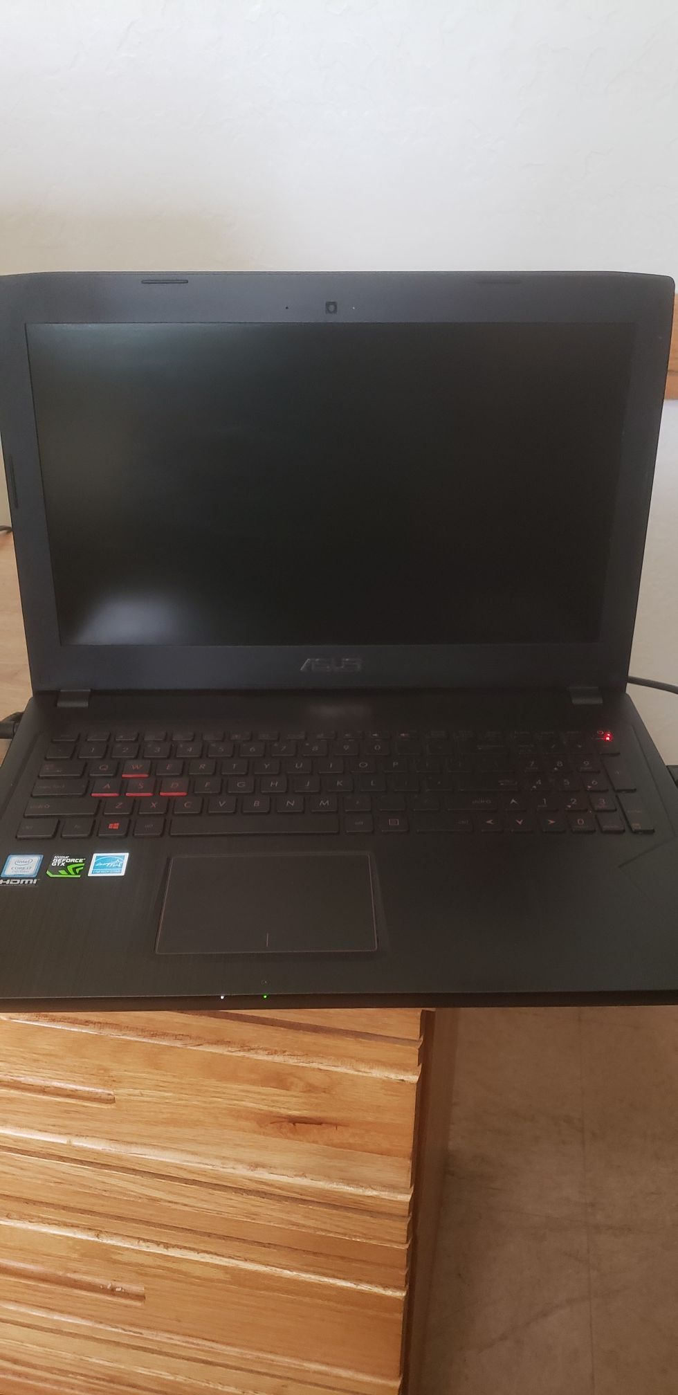 Asus FX502VM-AS73 15.6” Gaming Laptop - i7-7700HQ - GTX 1060- 8GB - 256GB NVMe 500gb HDD