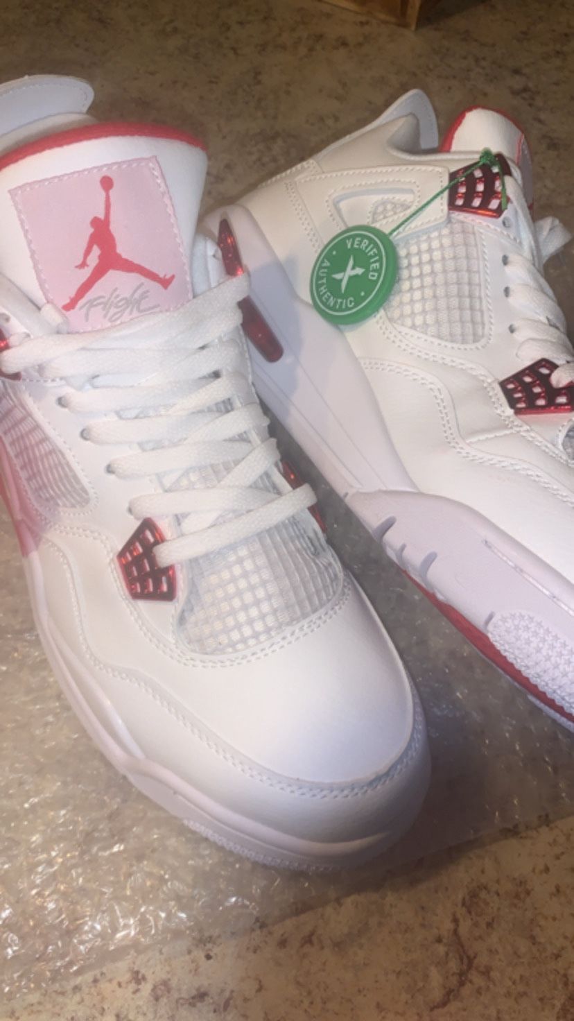 Jordan 4s retro