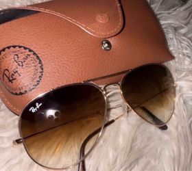 Woman Ray-Ban Aviators