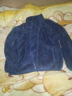 $5 Kid's Sweater Size 7