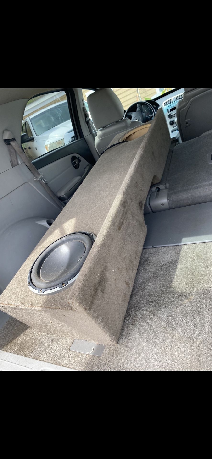 2000-2006 GMC Sierra Subwoofer Box