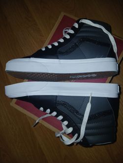 Size 7.5 womens lightly Used 1 time vans
