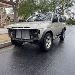 95 Nissan Pathfinder 