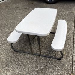 Kids Folding Picnic Table