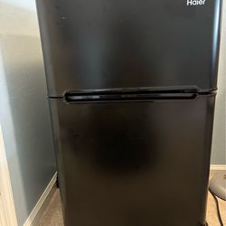 Haier Mini Fridge