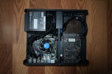 SFF PC - i7, GTX 1060, 16GB RAM