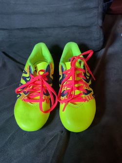 Adidas’s shoes kids yellow and and hot pink size 5