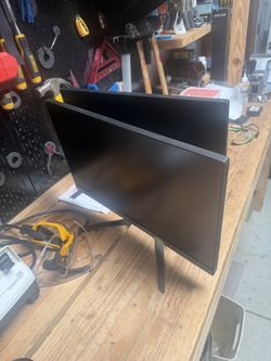 Title:   2 Lenovo 22” LED Monitors – HDMI – Great for Dual Monitor Setup  Price:   $100 for both (or $60 each)  Description:   Selling two Lenovo 22” 