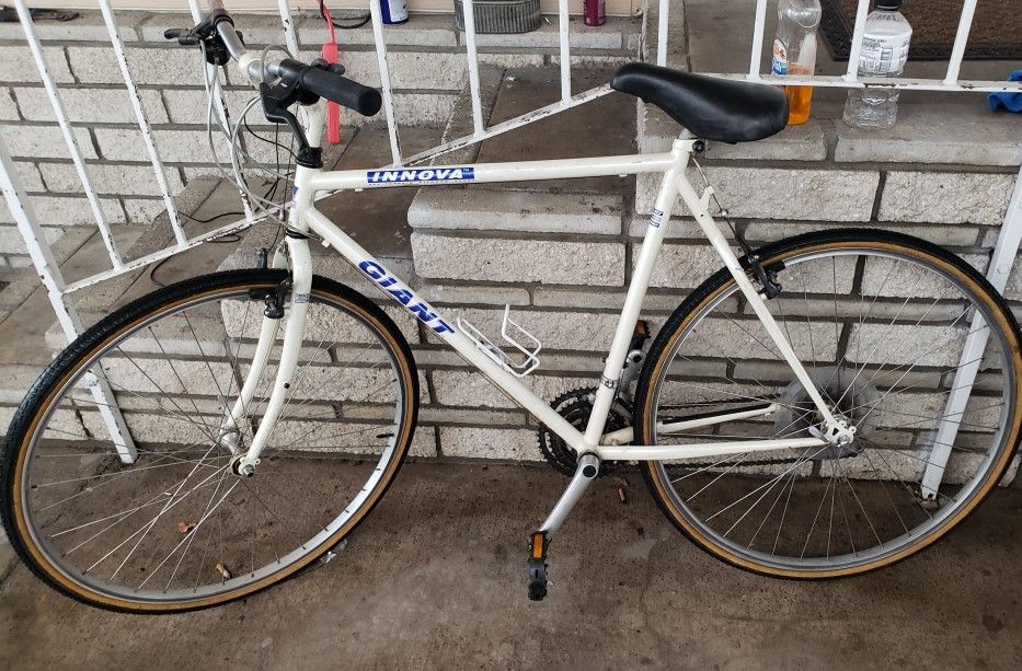 Giant Innova Bike Sale for Sale in Lake Forest, CA - OfferUp