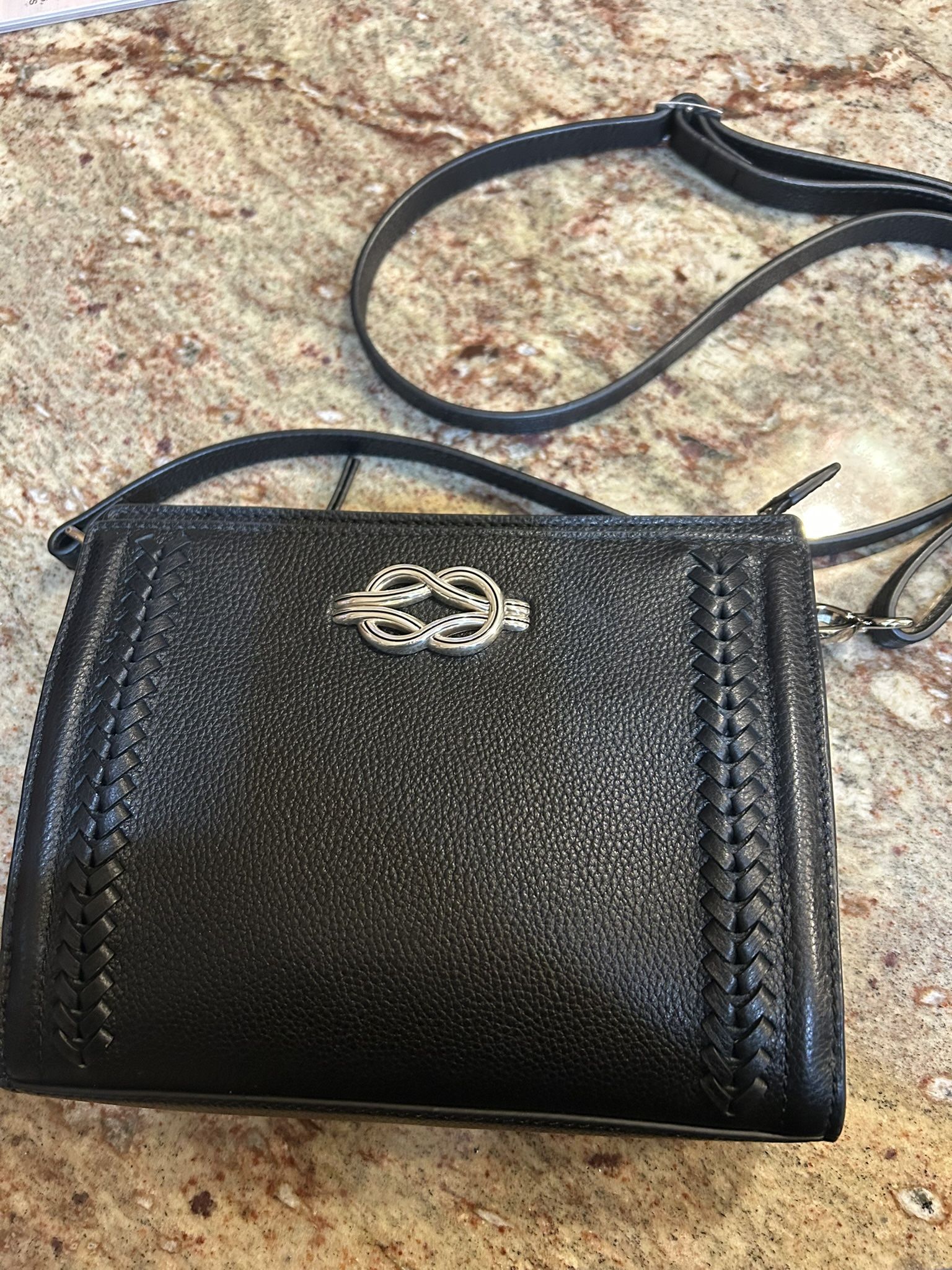 Brighton Findlay  $175 obo