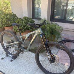 2022 Specialized Stumpjumper