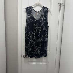 Black tank w/ flowers & wide straps