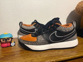 Nike Book 1 Safari size 10