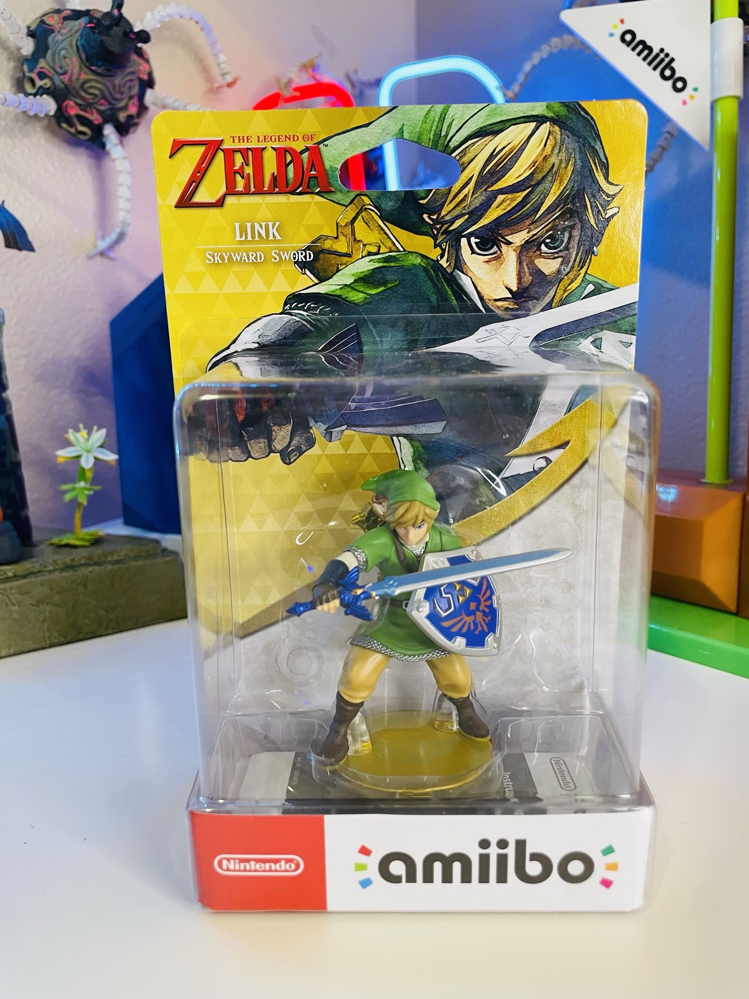 Nintendo The Legend Of Zelda skyward Sword Link Amiibo Figurine