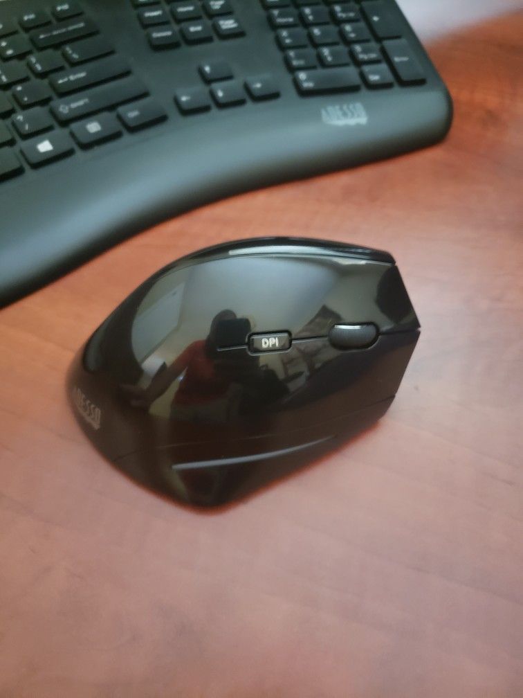 Adesso Gaming Keyboard & Wireless Mouse
